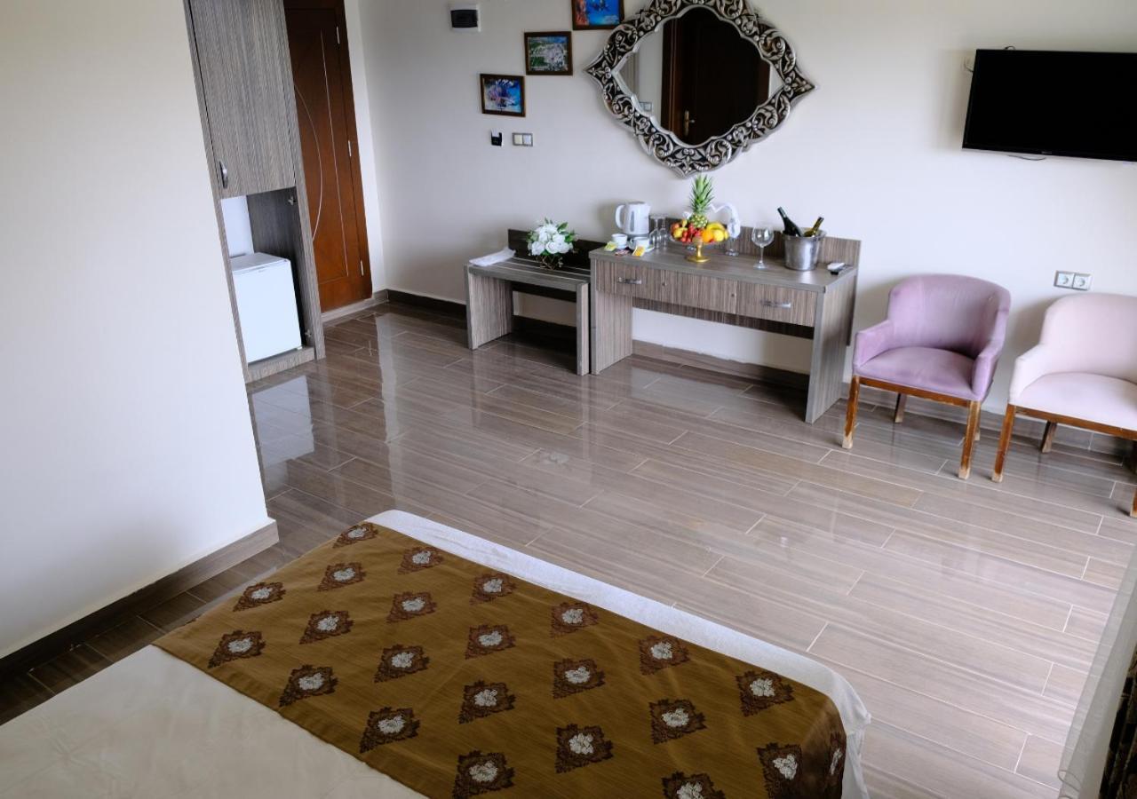 Truva Life Hotel Samandag Ngoại thất bức ảnh