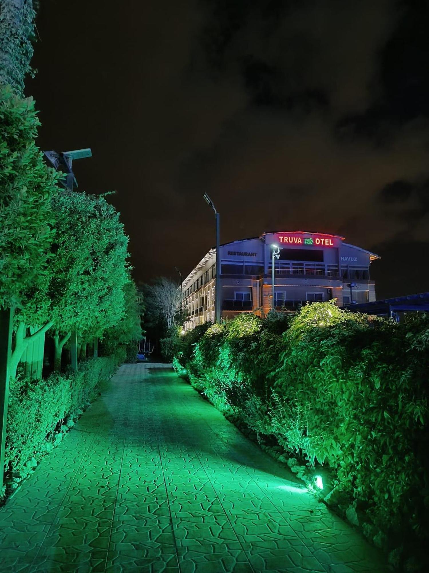 Truva Life Hotel Samandag Ngoại thất bức ảnh